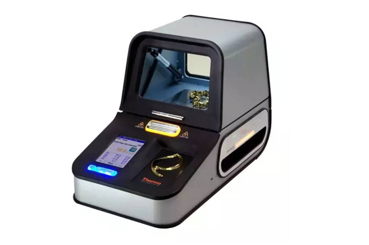 Precious metal analyzer